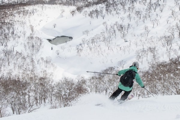 Niseko backcountry tour- Goshiki onsen