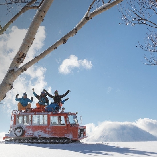 Niseko Photography cat skiing in February